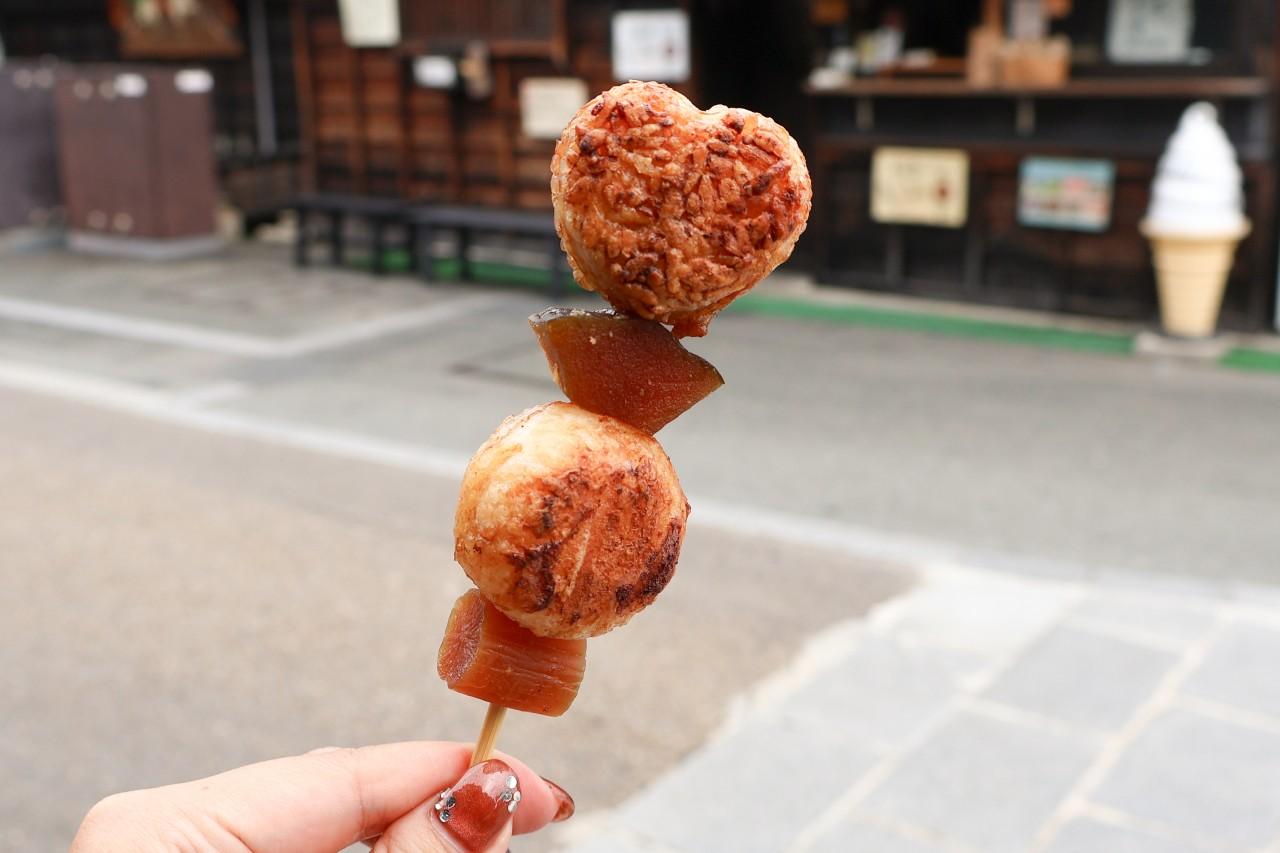 画像: 醤油おこげ串 200円（テイクアウト価格）
