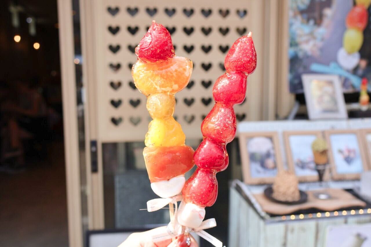 画像3: 【フルーツ飴】ハートがちりばめられたカフェで楽しむ「HONMACHI COFFE」