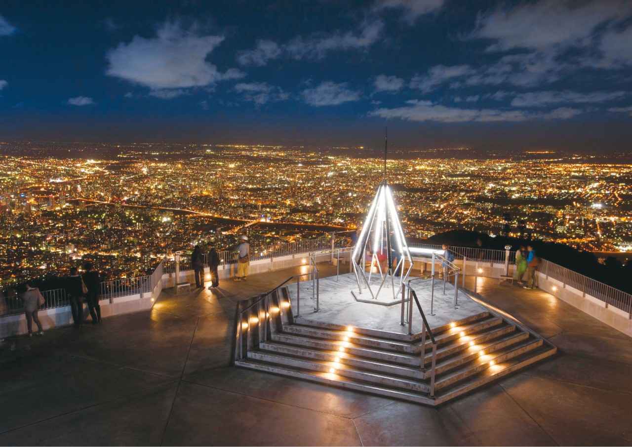 画像1: あえての昼間がおすすめ！“街の上の展望台”