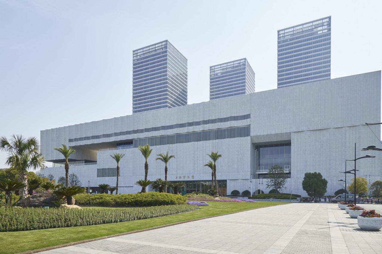 画像: オープンしたばかりの上海博物館東館へ