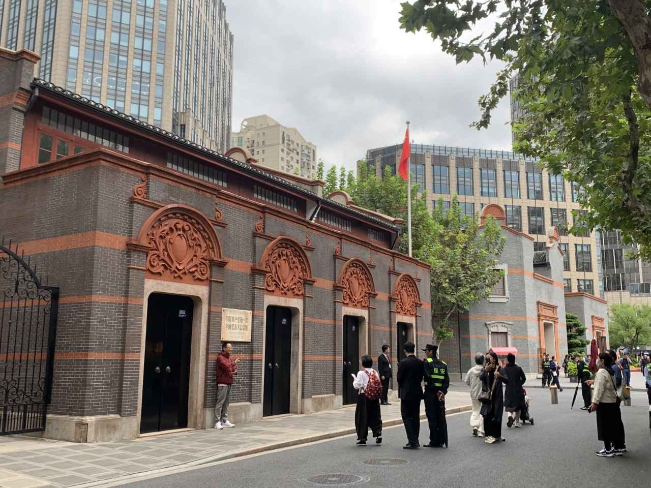 画像1: 新天地でモダンな上海を発見