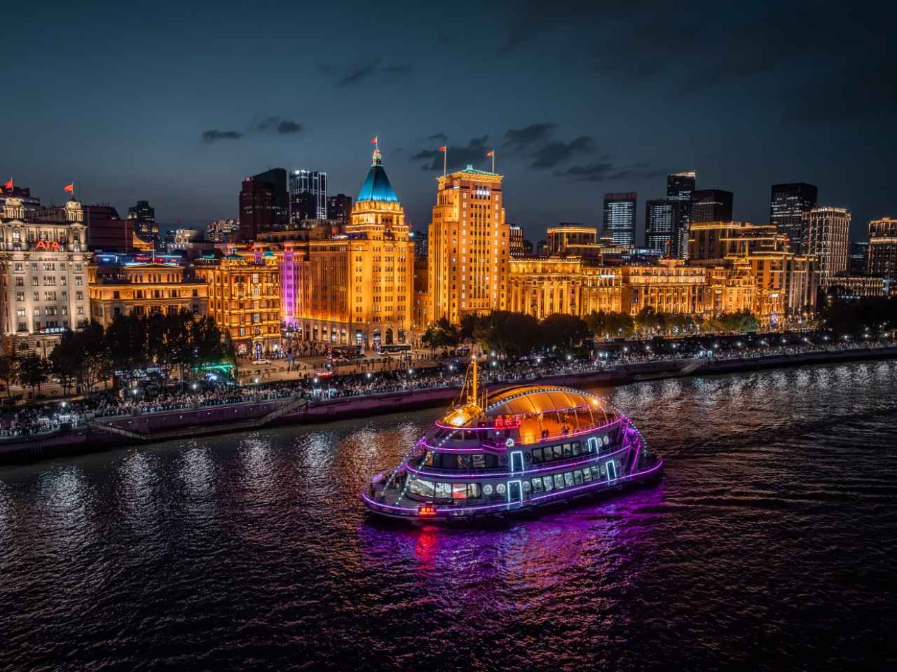 画像1: 外灘の黄浦江クルーズで世界三大夜景を楽しむ