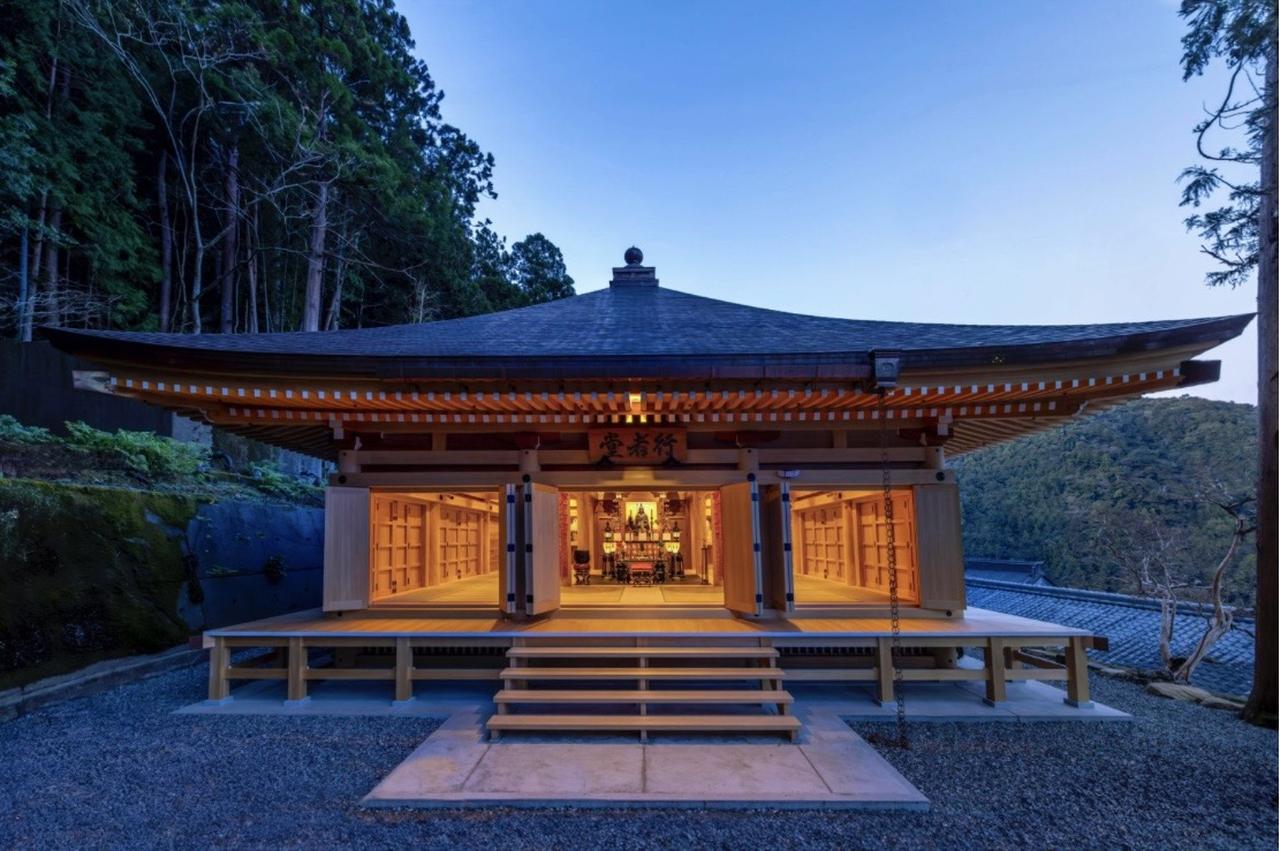 画像1: 炎で心を整える「青岸渡寺」の護摩供