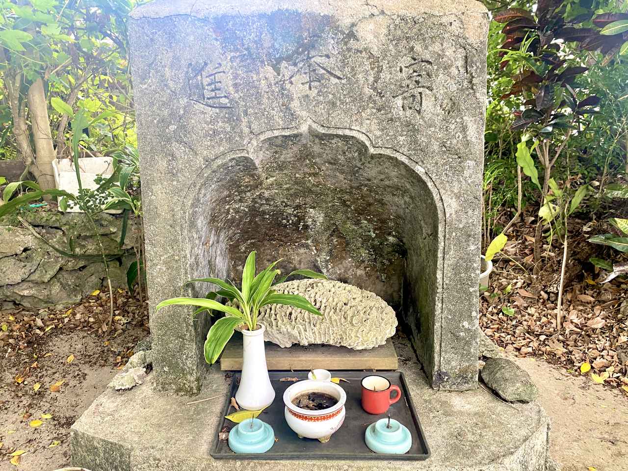 画像: 志戸桶集落 ビンドゥン様