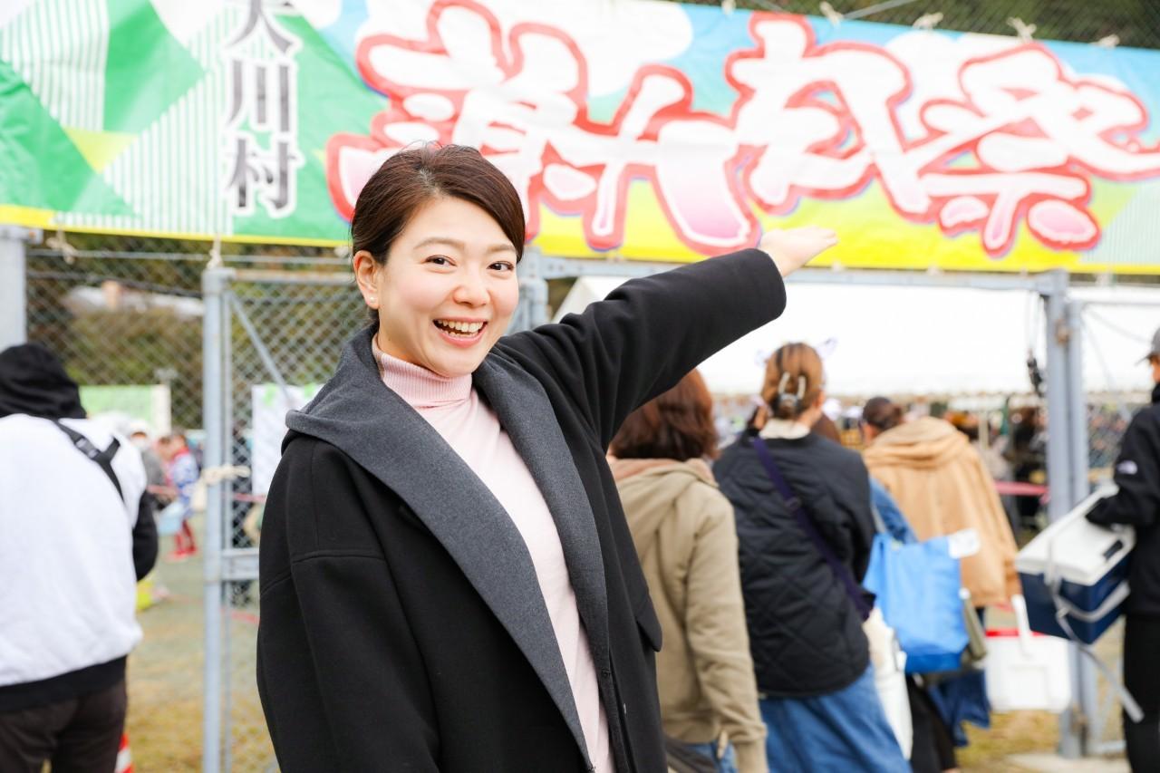 画像1: 会場は標高750m！山の上に集まった総勢1,500人でBBQ