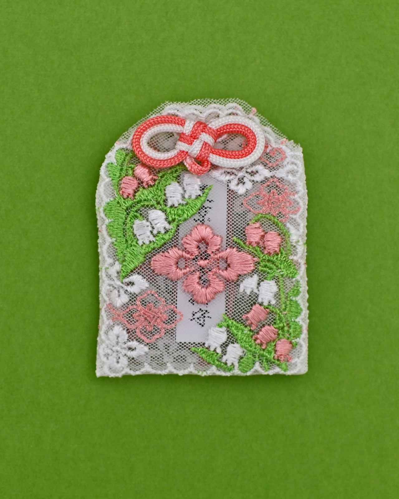 画像: 縁結び鈴蘭レース守 1,500円