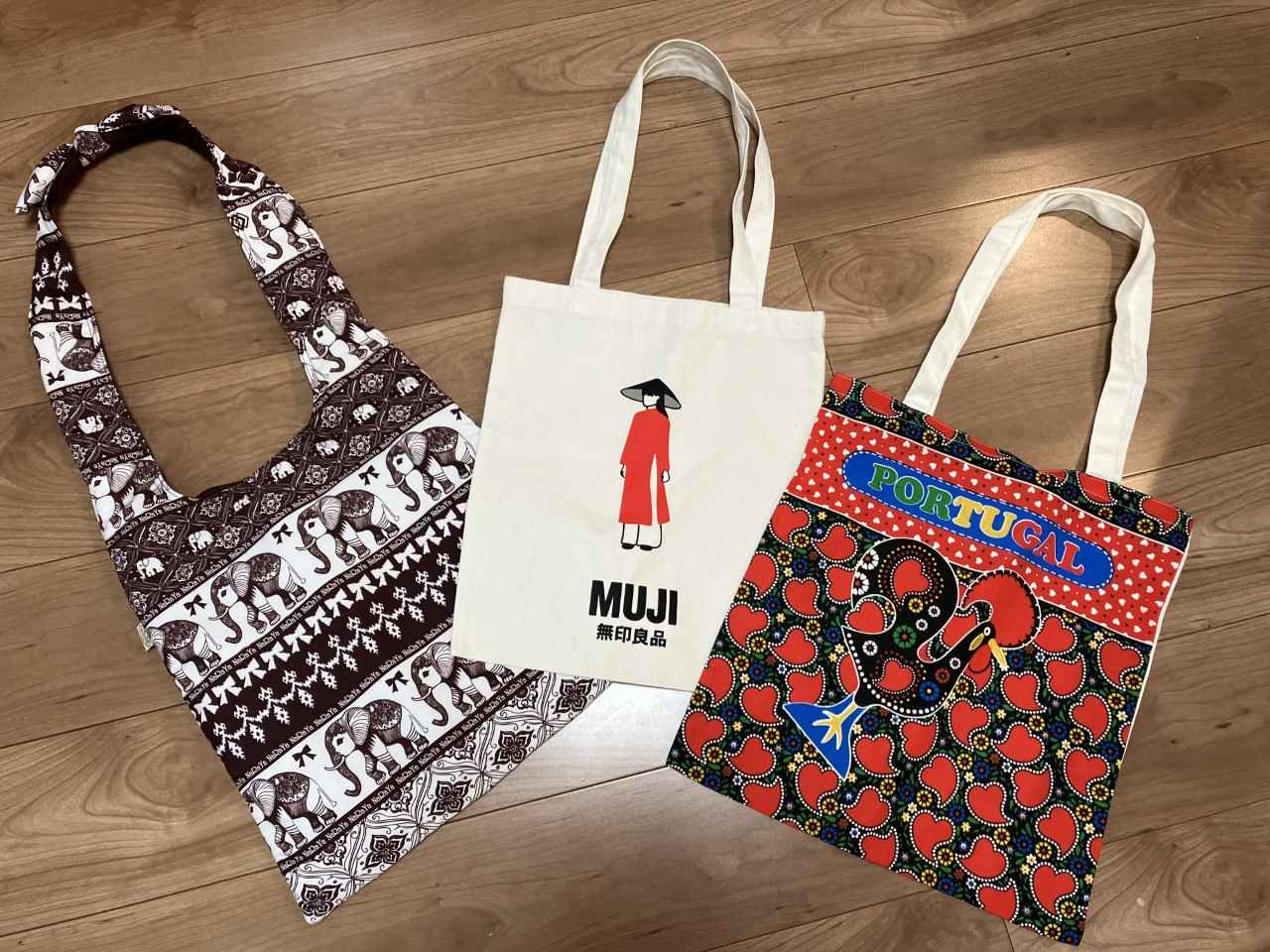 画像: 左からタイ、ベトナム、マカオで購入。ベトナムの無印は日本にはないアイテムもありました。