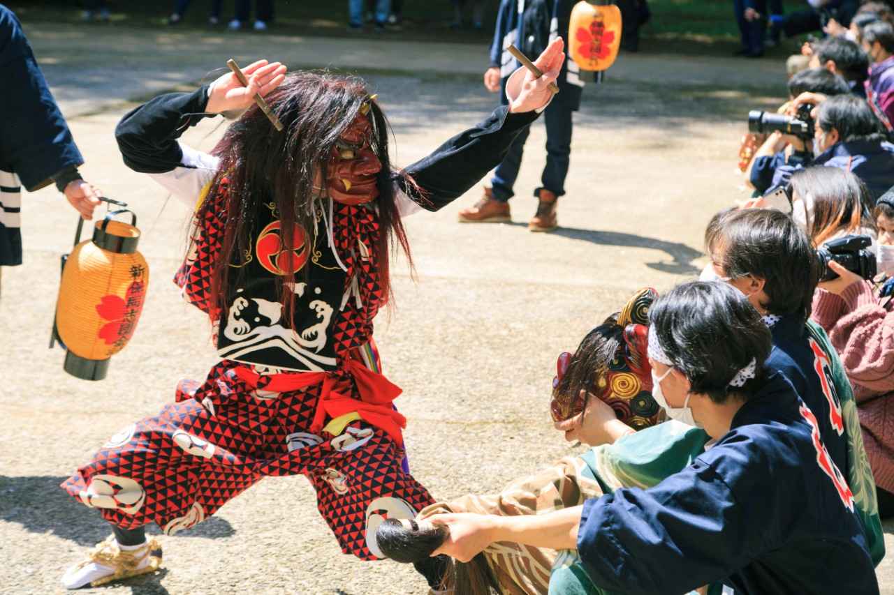 画像9: 佐渡の春祭り「鬼太鼓」、その意外な設定は？