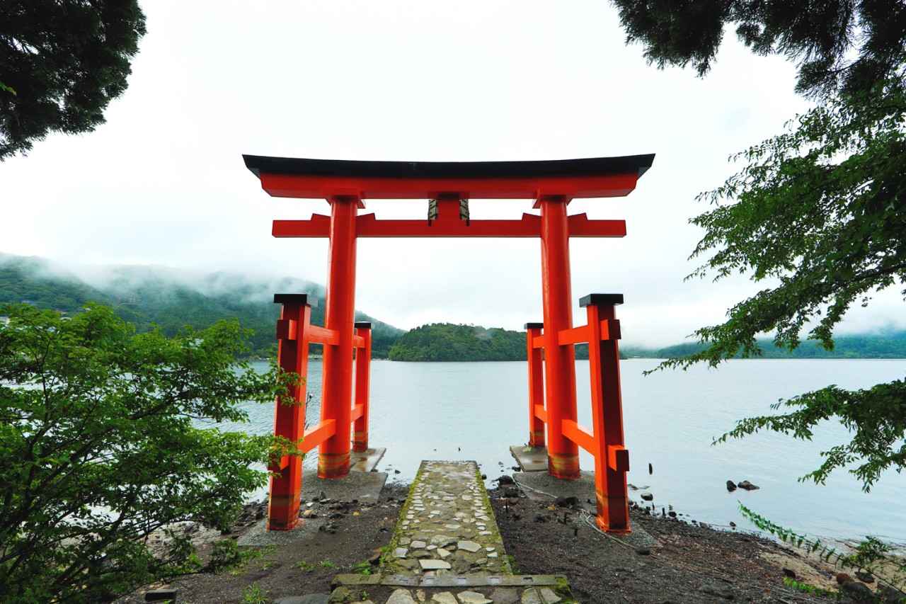 画像2: 箱根の湖畔に建つ“開運の聖地”「箱根神社」【神奈川県】