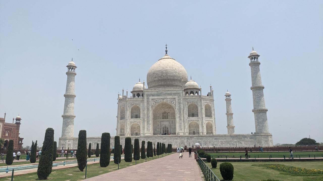 画像1: 8:00 実物の大きさに圧倒！ 世界遺産「タージ・マハル」