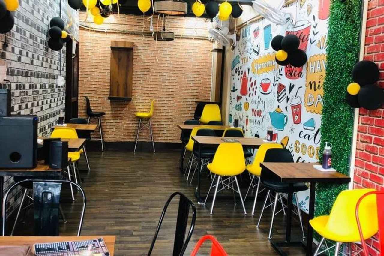 画像2: 立ち寄りスポット：「Badlav Chai Point」で小腹満たし