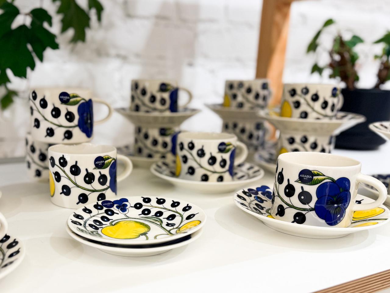 画像: フルーツが描かれたアラビア定番の柄