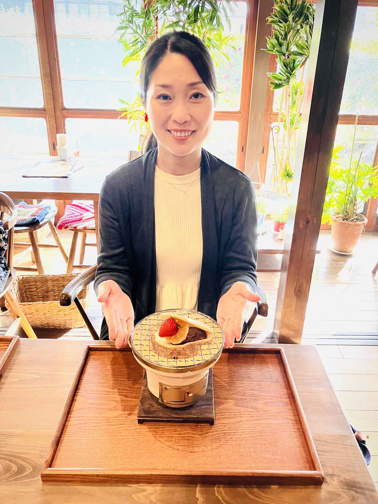 画像2: 牡蠣の形のもなか？！