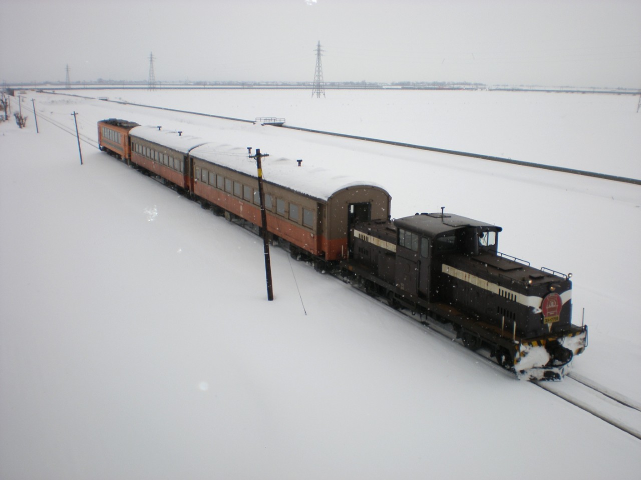 画像: 【上級者向けオプション】津軽鉄道「ストーブ列車」で雪国レトロを体験