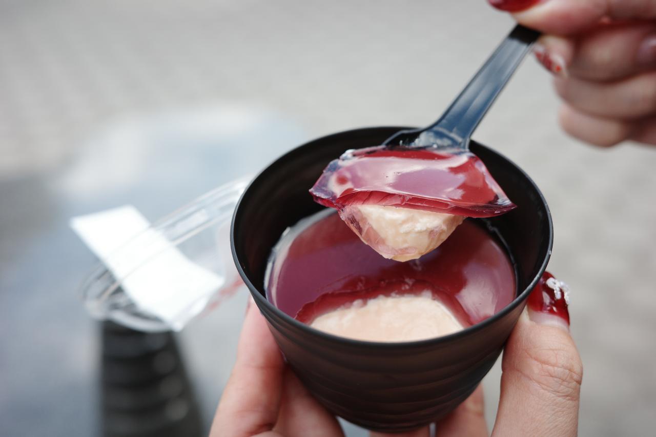 画像3: 【血の池ぷりん】あの真っ赤な地獄をスイーツで再現！「血の池地獄売店」