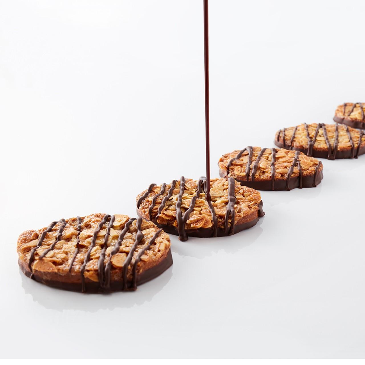 画像2: できたてのチョコレートボールを試食！「Bon Okawa 軽井沢チョコレートファクトリー」（長野県）