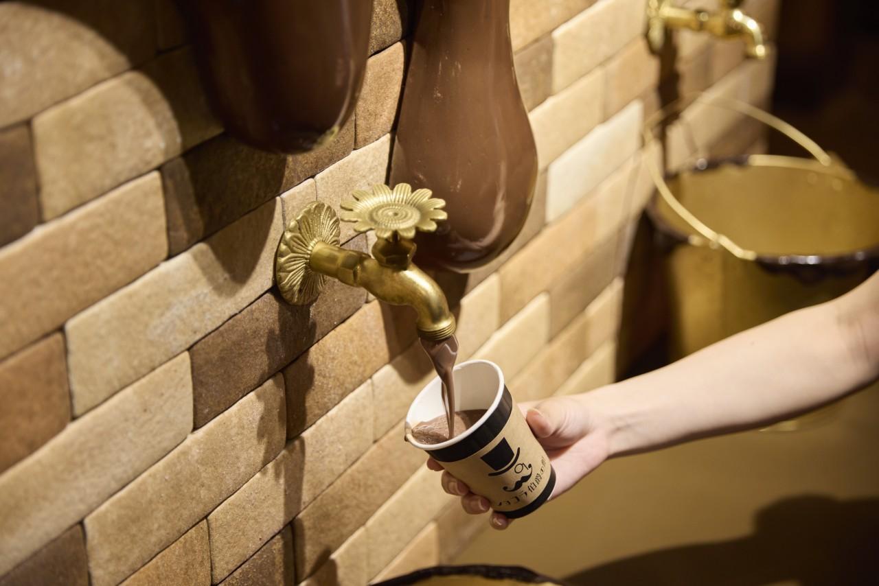 画像3: 童話のような館で、チョコの魔法にかかる「ショコラ伯爵の館」（長崎県）