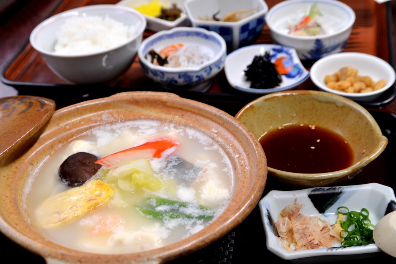 画像1: 【温泉湯どうふ】美肌の湯で作られる甘やかな濃厚豆腐の鍋。「宗庵よこ長」