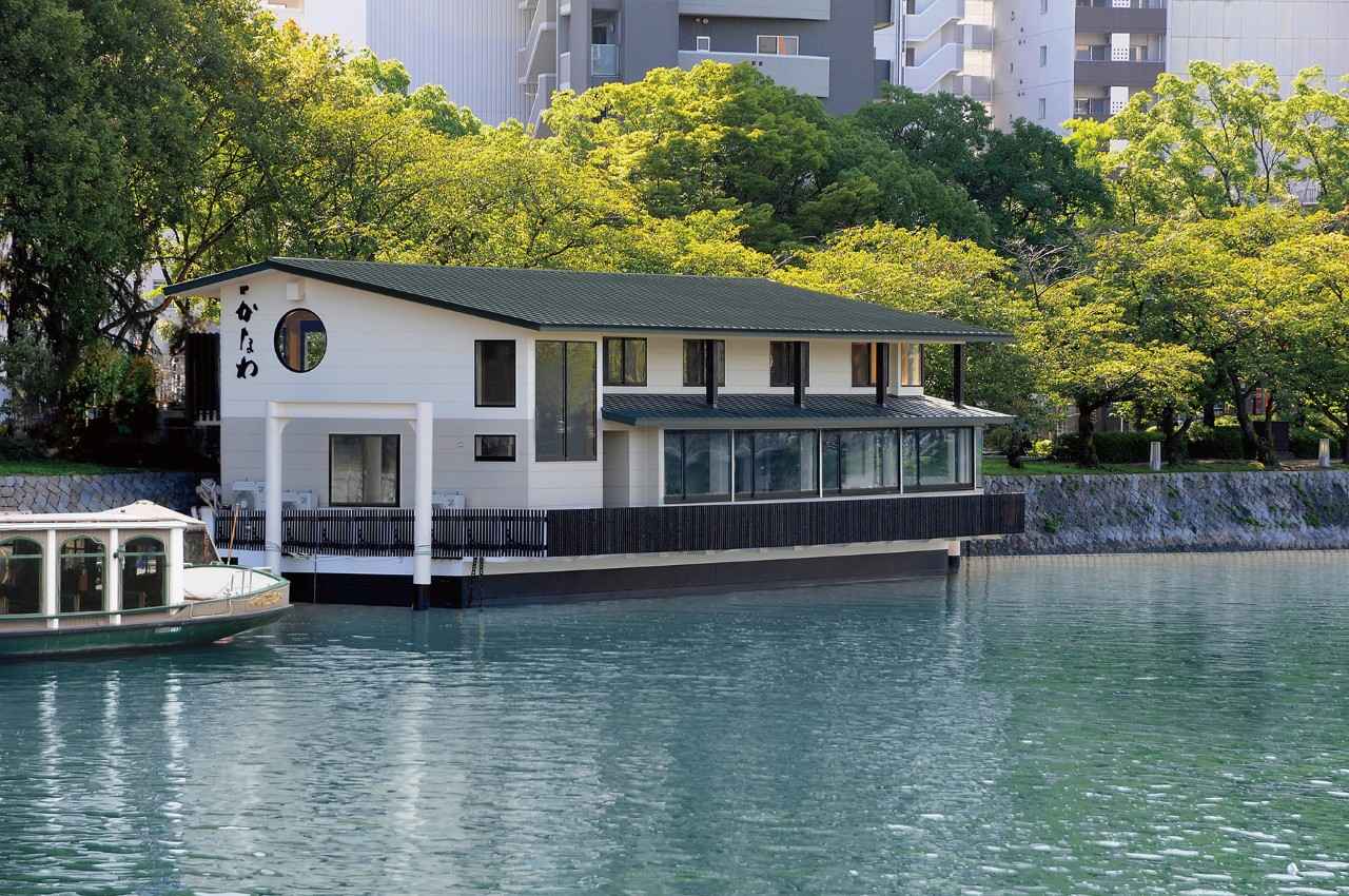 画像2: 【カキの土手鍋】自社のカキと季節の合わせ味噌で味わう格別の味「かなわ」