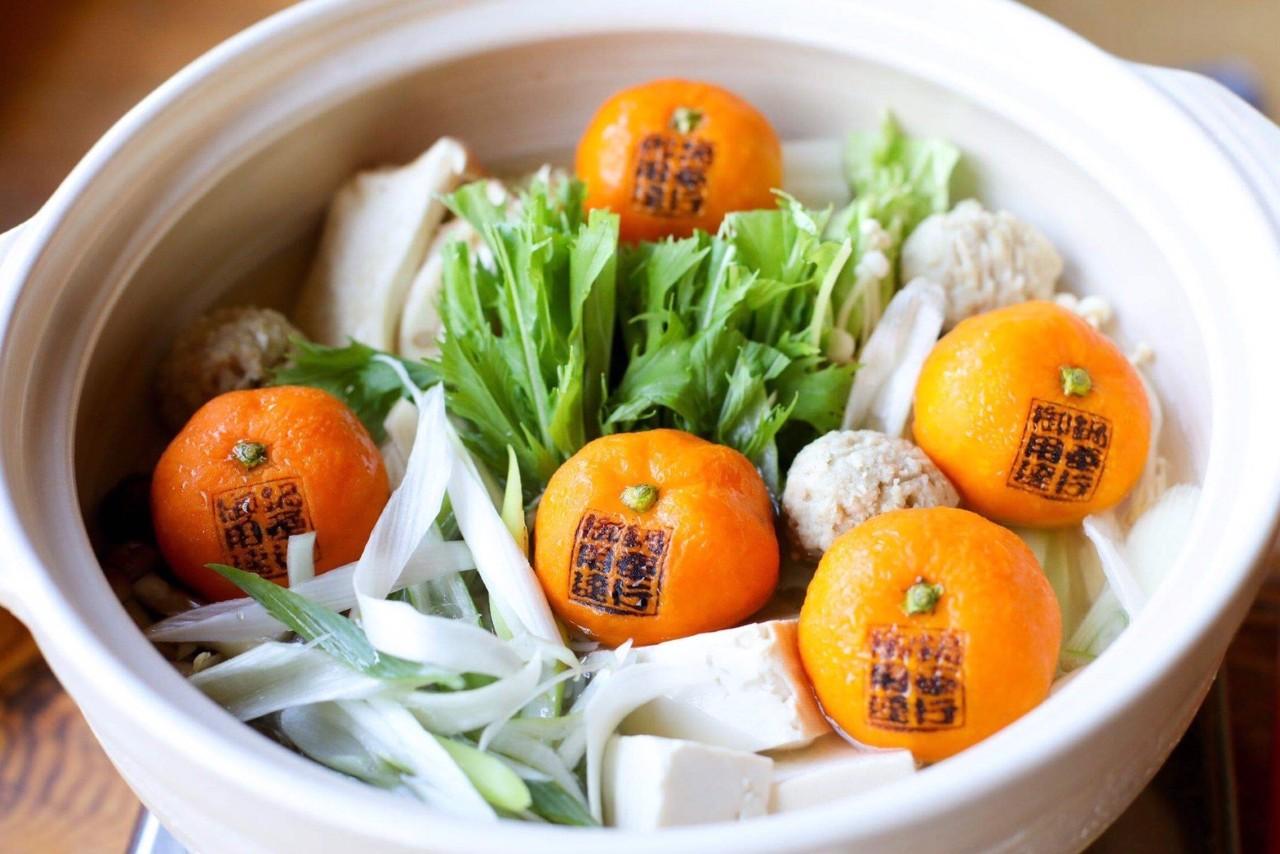 画像1: 【みかん鍋】焼きみかんとメレンゲ雑炊が絶品！「大島本陣茶屋」