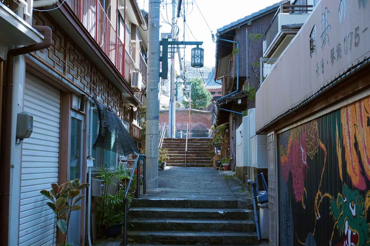 画像3: 食の旅人・植野、長崎の旅へ。異国情緒が残る唐人町で、おいしくて幸せになる最高の「皿うどん」を味わう。