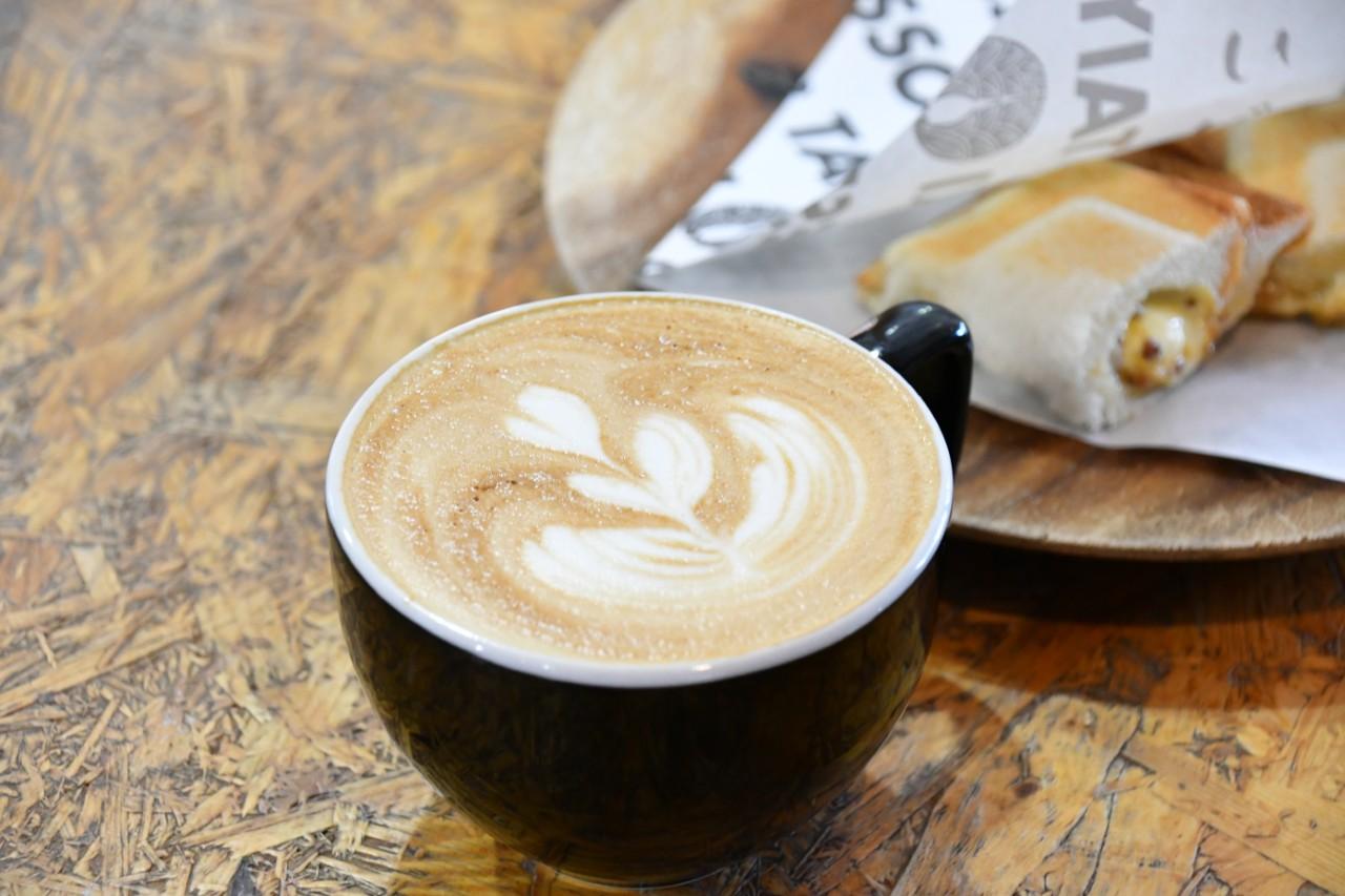 画像3: ボルダリング＆こだわりコーヒーを満喫「ESCAPE COFFEE&CLIMBING」