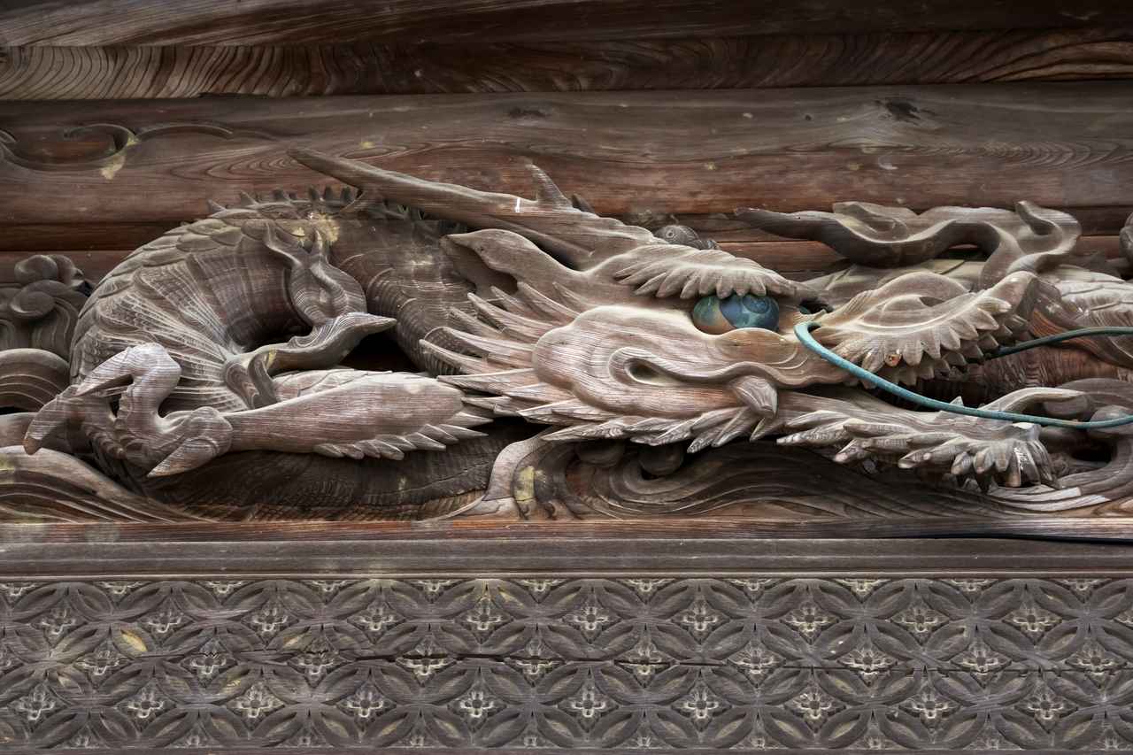 画像2: 「見渡す限り木彫刻のまち・日本遺産井波」で出会う匠の技と歴史 ─ 木彫刻美術館の伝統文化─