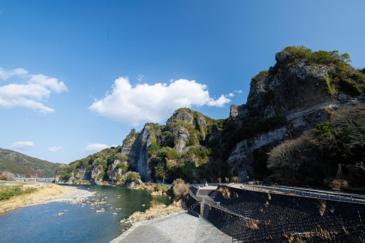 画像: 中津出身の福澤諭吉がこの景勝地を守るために私財を投じた話も伝えられている