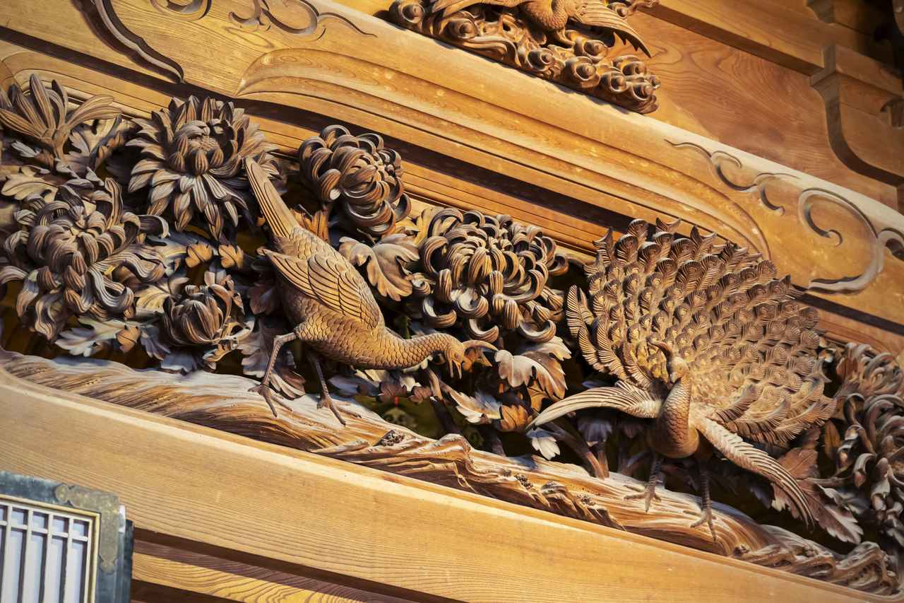 画像5: 「見渡す限り木彫刻のまち・日本遺産井波」で出会う匠の技と歴史 ─ 木彫刻美術館の伝統文化─