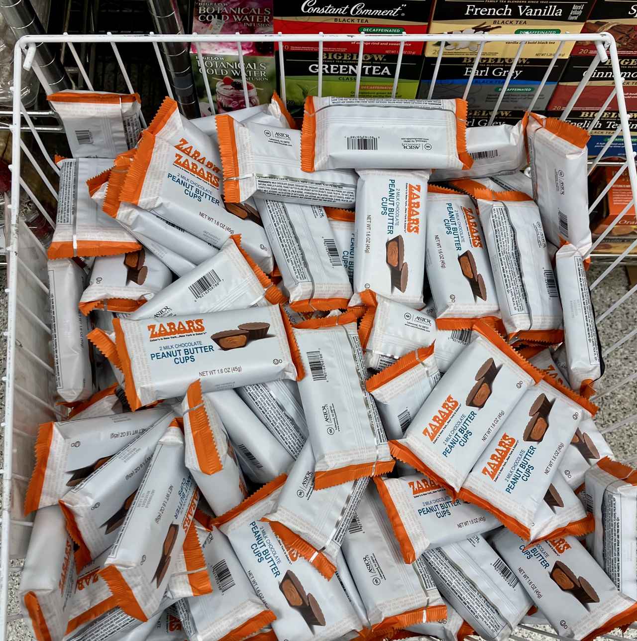 画像: NYでしか買えない!老舗スーパーのオリジナルグッズ