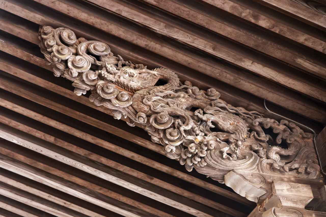 画像6: 「見渡す限り木彫刻のまち・日本遺産井波」で出会う匠の技と歴史 ─ 木彫刻美術館の伝統文化─