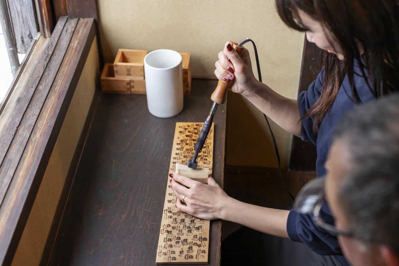 画像24: 「見渡す限り木彫刻のまち・日本遺産井波」で出会う匠の技と歴史 ─ 木彫刻美術館の伝統文化─