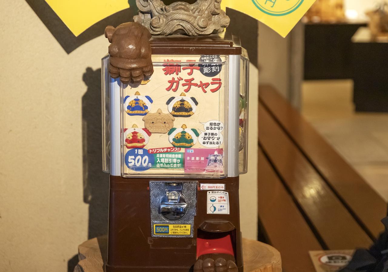 画像2: 井波彫刻総合会館で進化し続ける井波木彫刻の超絶技巧に浸る