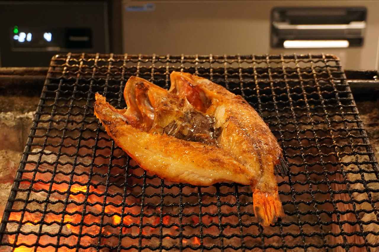 画像7: 食の旅人・植野、札幌の旅へ。流氷明けにさらに美味しくなる“焼き魚の王様”メンメの上品な脂と気高き身に唸る。