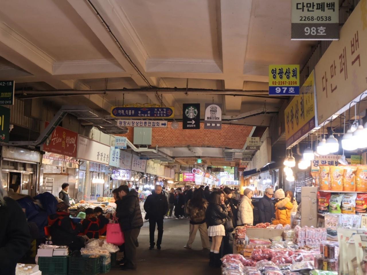 画像1: 【鐘路】活気に満ちた「広蔵市場」で朝から食べ歩き