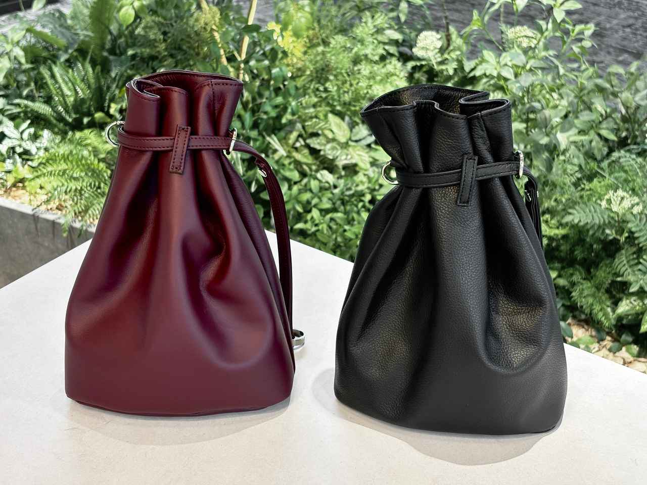 画像: シートレザー巾着ポーチ