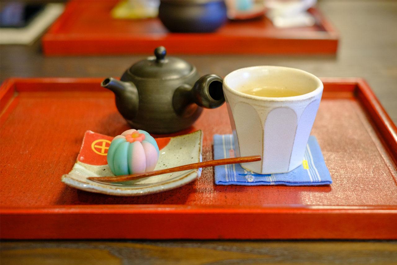 画像: 季節の和菓子とともにたのしむ、都城煎茶