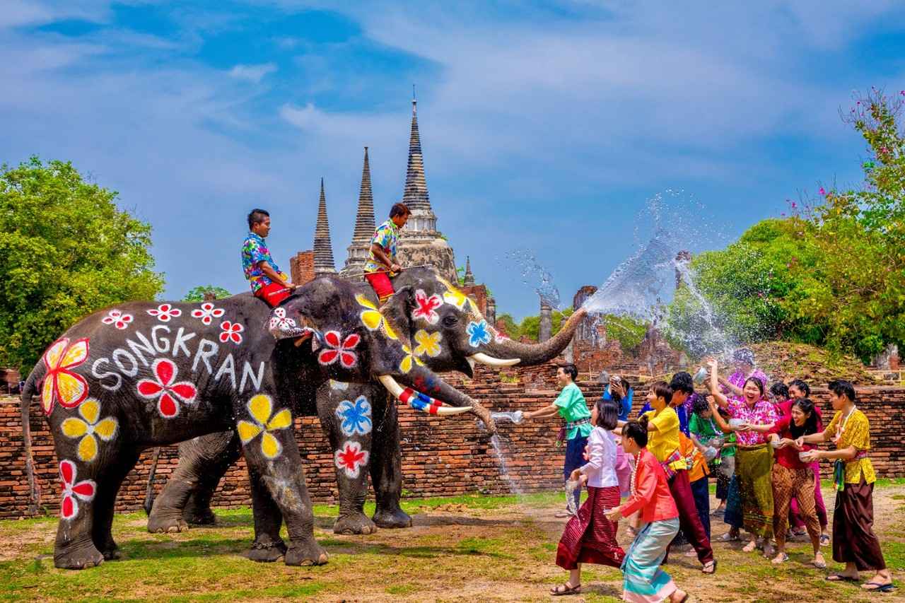 画像: タイの水かけ祭り「ソンクラーン」とは？ 現地での楽しみ方と2026年の開催情報も紹介