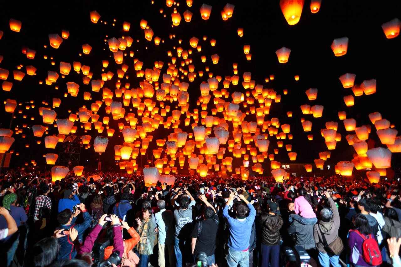 画像: 【台北近郊】夜空に願いを放つ「ランタンフェスティバル（平渓天燈祭）」