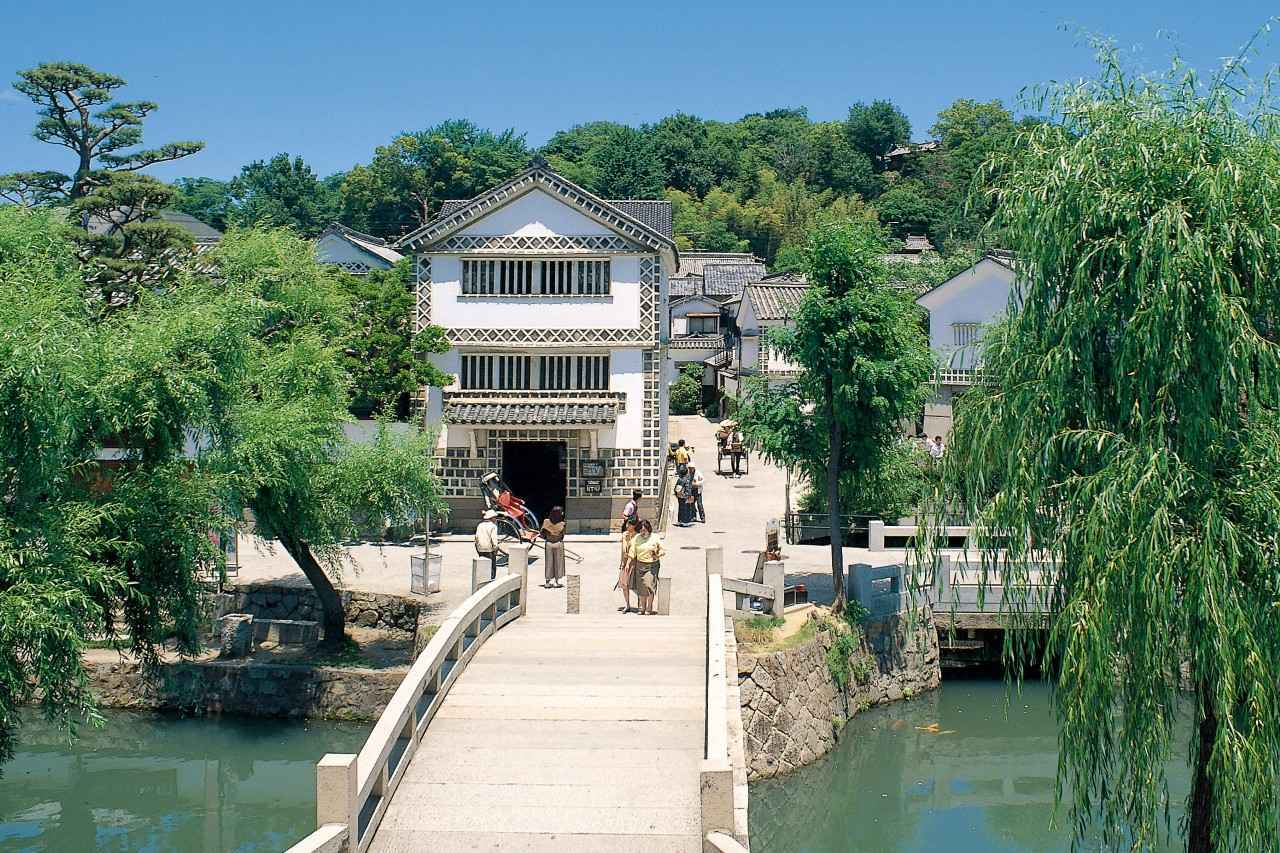 画像1: 【岡山】白壁と柳が映える水辺の街「倉敷美観地区」