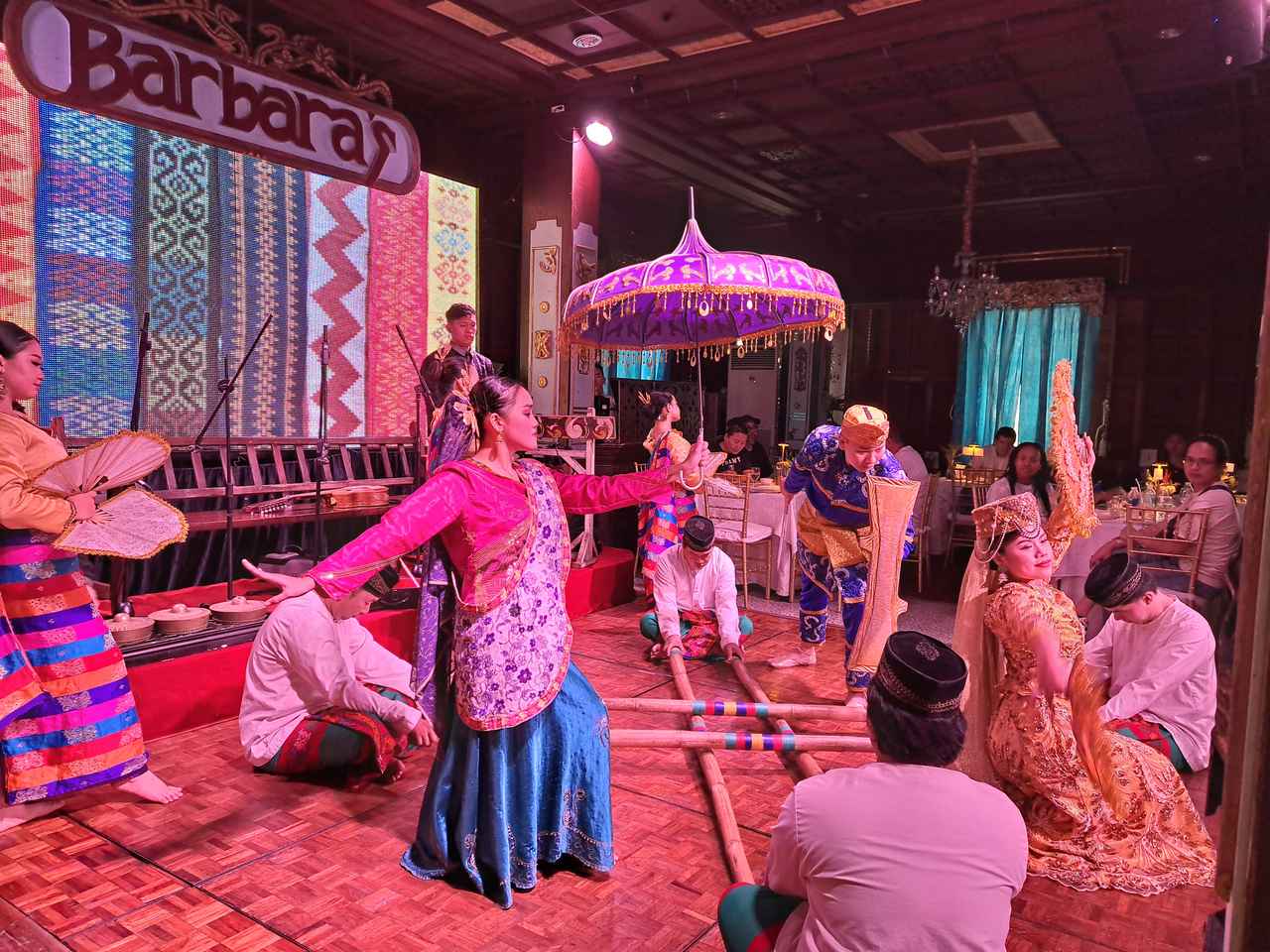 画像4: 伝統料理と伝統舞踊を楽しむランチ