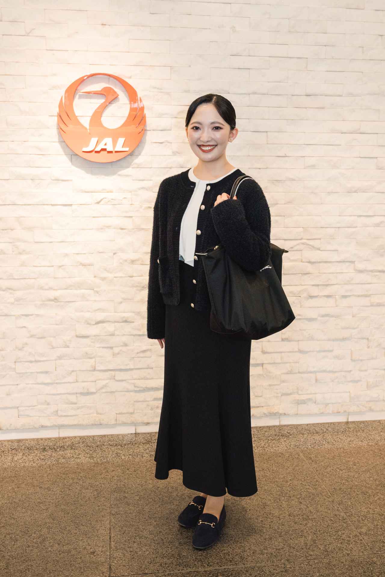 画像: 【きちんとコーデ】ネイビーでまとめた清潔感スタイル