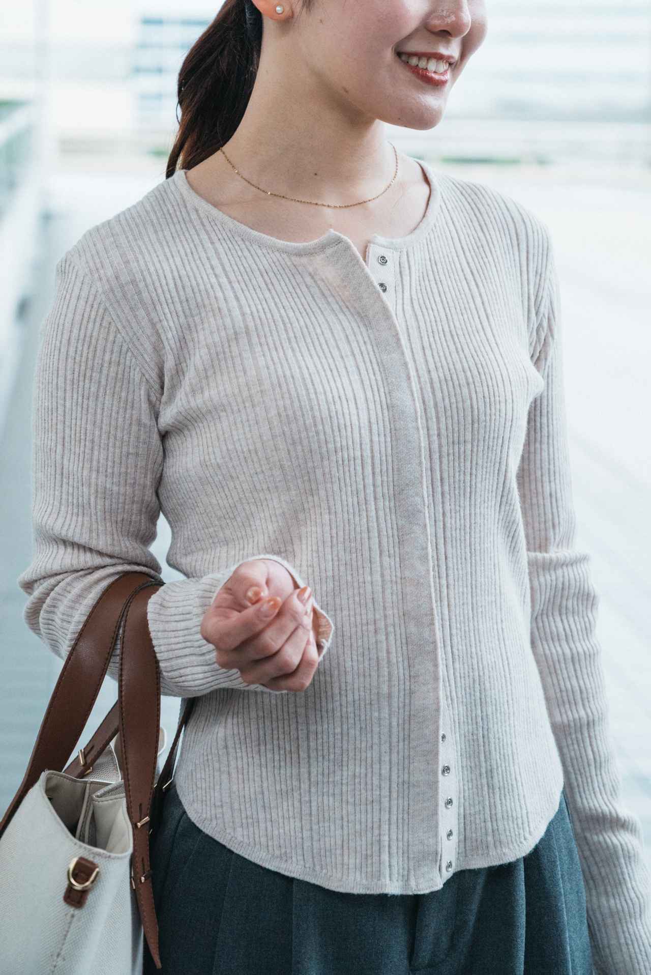 画像4: オフィスカジュアル、何着る？ JAL客室乗務員のリアル通勤服