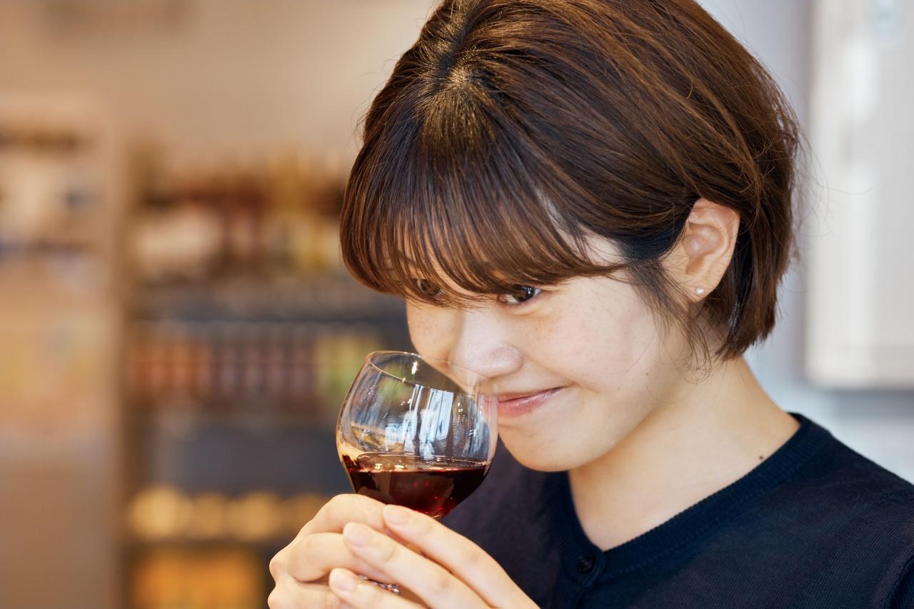 画像: 白、ロゼ、オレンジ。少しずつ飲むと、違いが見えてくる