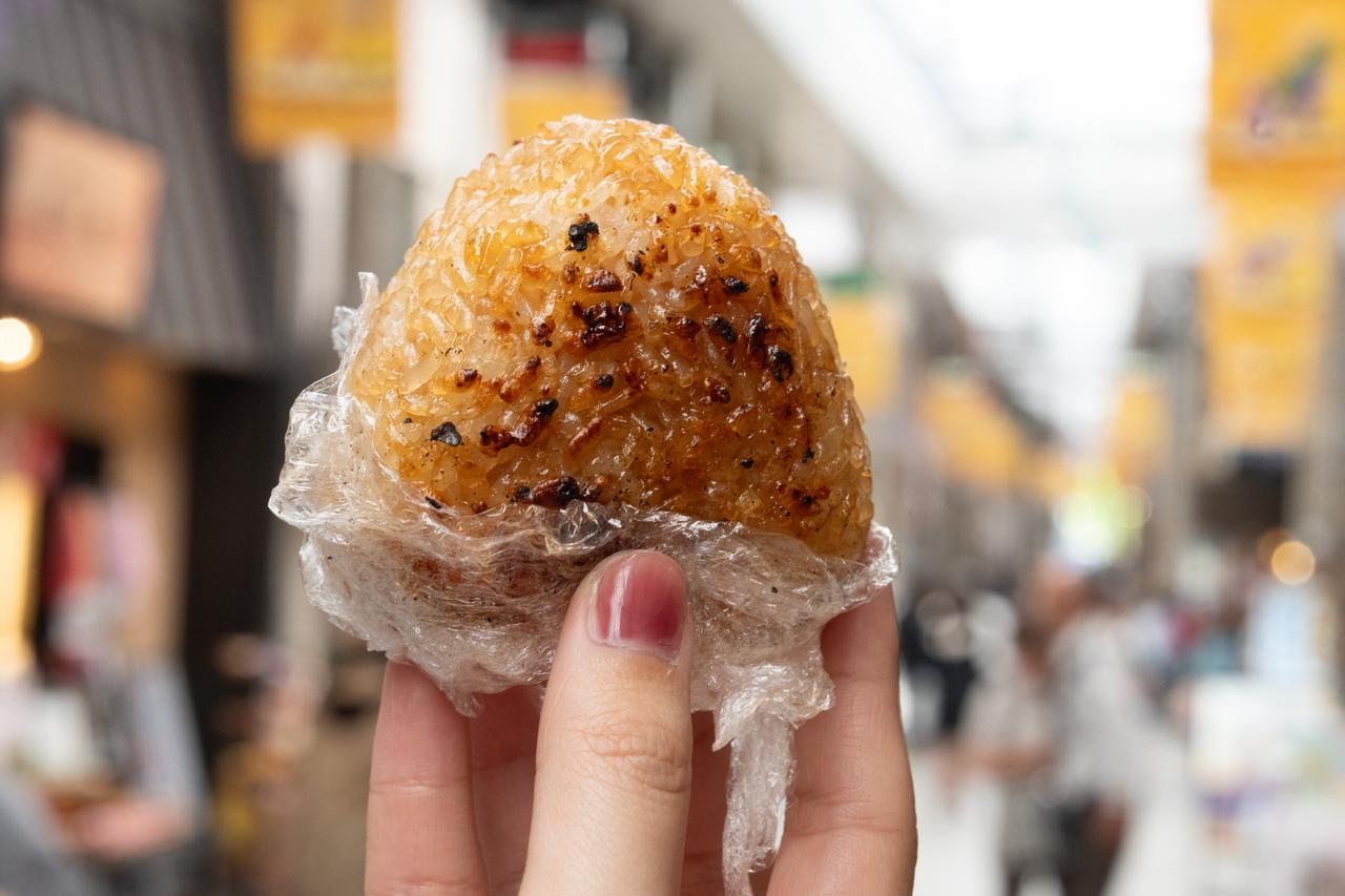 画像: 「うなぎ焼きおにぎり」300円