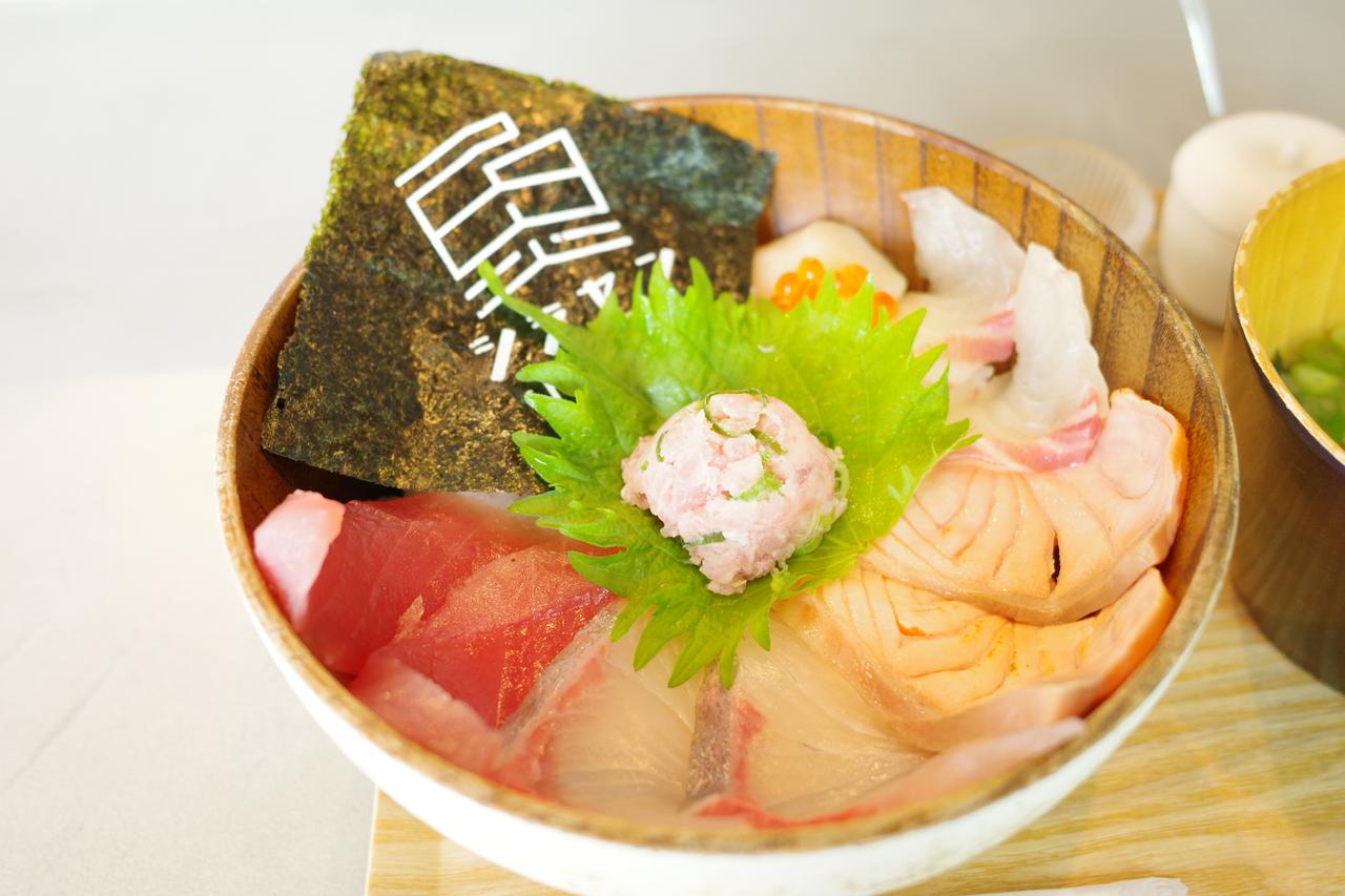 画像4: メニューは1択!タイパも味も妥協しない本気の海鮮丼「シラセン食堂」