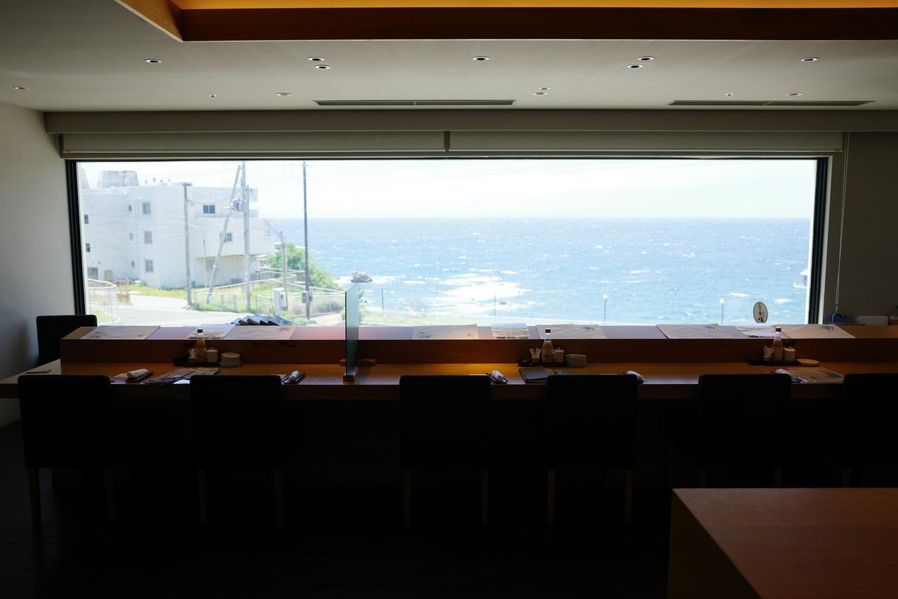 画像3: 3,000円以内で太平洋の絶景と熊野牛ハンバーグを味わえる特等席「いけす円座」