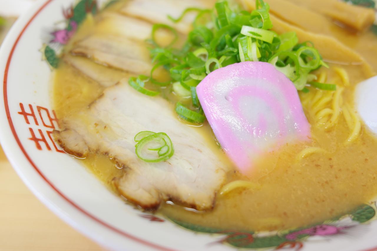 画像6: 20時間煮込んだ絶品豚骨醤油。駅徒歩1分で出会う和歌山ラーメン「笑福」
