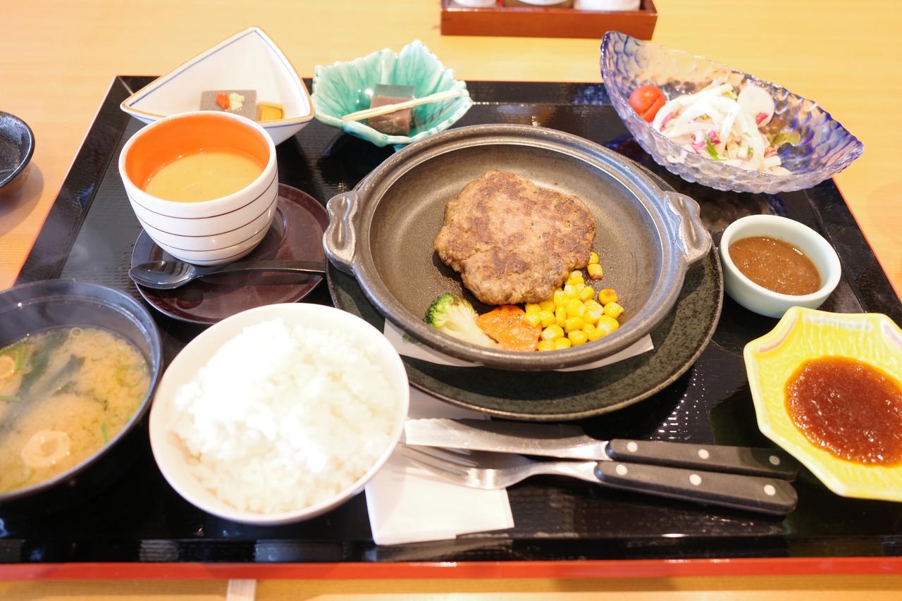 画像4: 3,000円以内で太平洋の絶景と熊野牛ハンバーグを味わえる特等席「いけす円座」