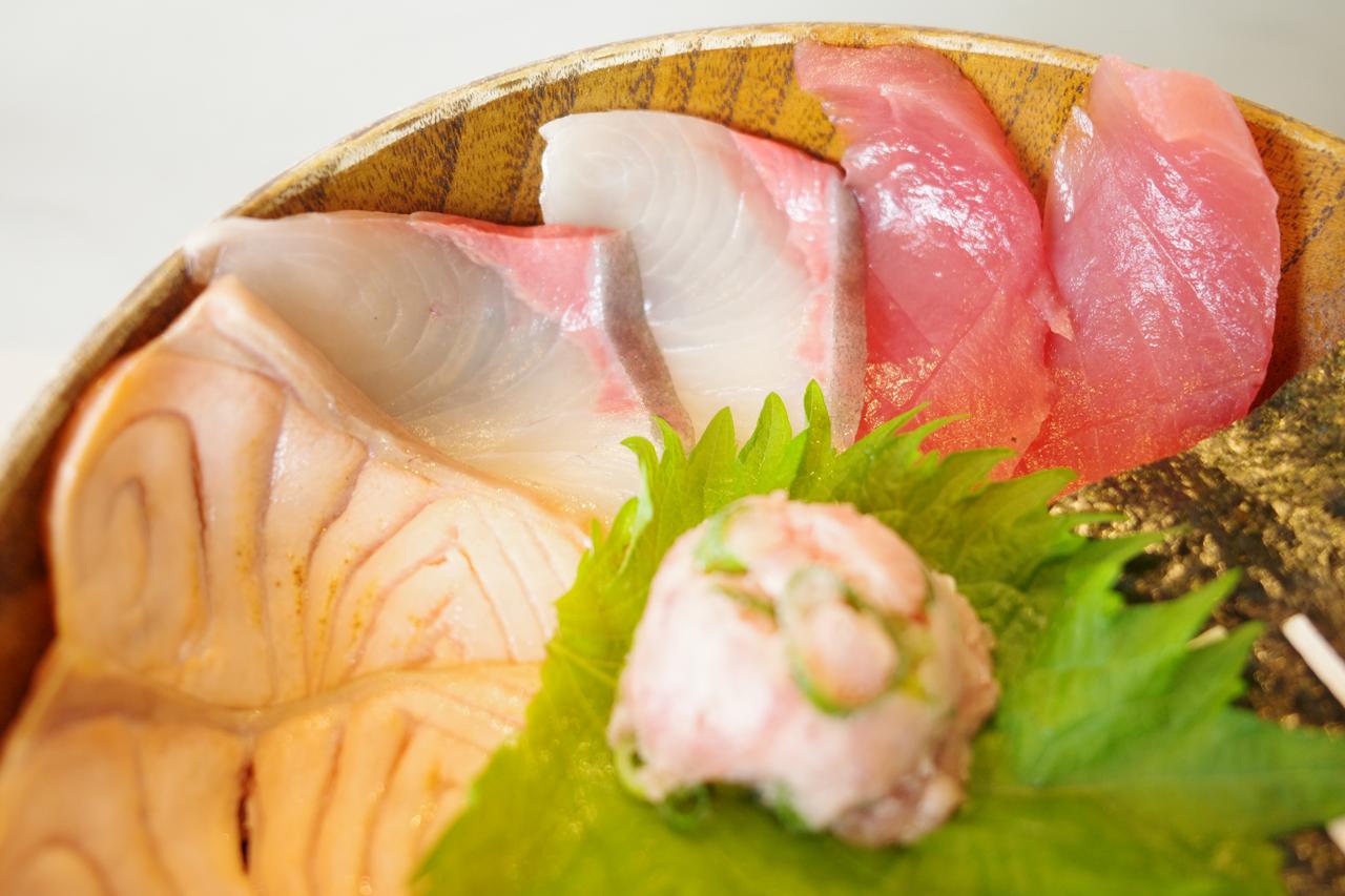 画像7: メニューは1択!タイパも味も妥協しない本気の海鮮丼「シラセン食堂」